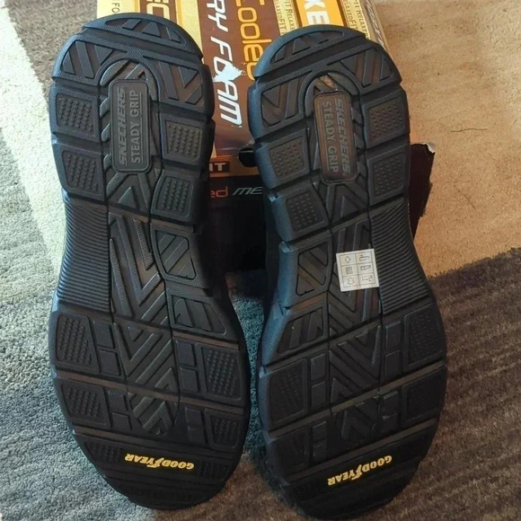 Skechers Men's Respected-Calum Goodyear Rubber Low Profile Leather Size 13 - Picture 6 of 6